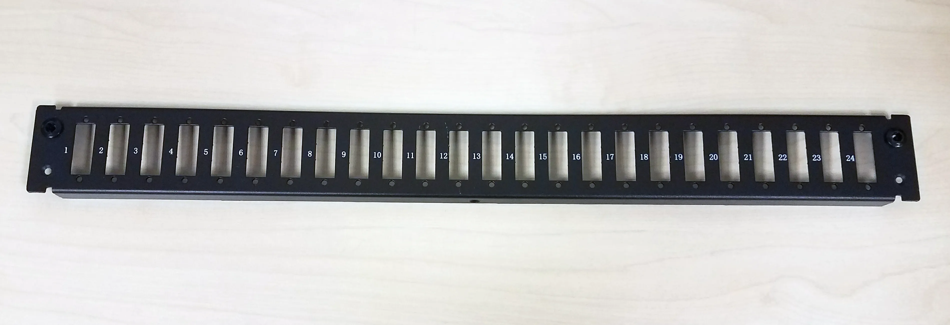 19" Fiber Optic Patch Panel, Accepts 24 SC Duplex Adapters, Unloaded