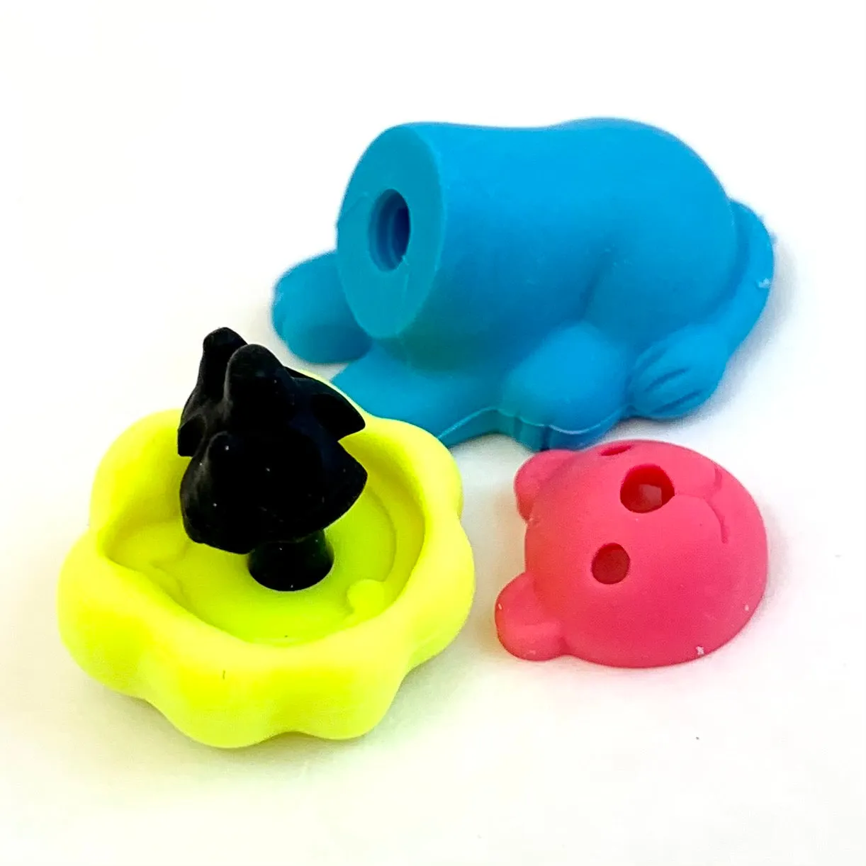 38458 Iwako Colorz Lion -12 boxes