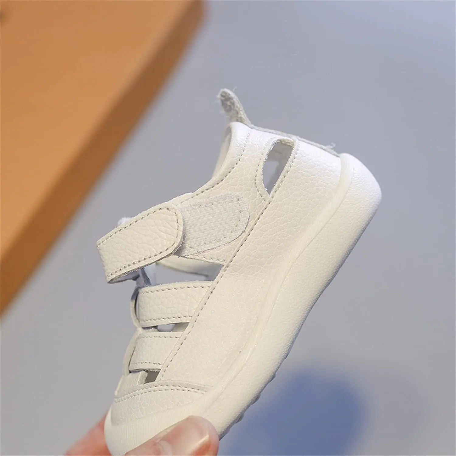 Baby Boys Girls Closed Toe Sandals Lightweight Non-Slip Soft Sole Leather Athletic Pool Shoes for Toddlers Kids
