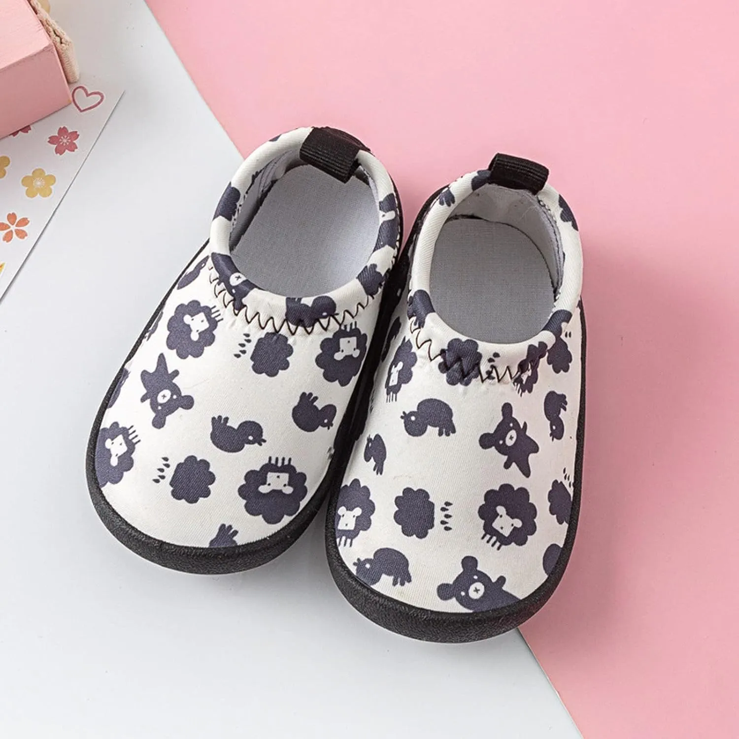 Baby Toddler Shoes Soft Soles Ultra Light Soles Cloth Shoes for Children Young Children Cartoon Baby Girl Shoes Size 1