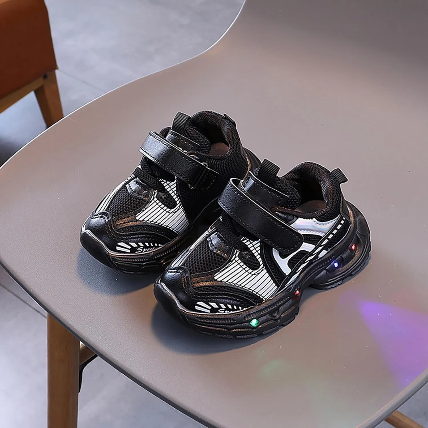 Fashion LED Light Baby Shoes Casual Children Shoes Boys Girls Sandals Soft Kids Sports Shoe Light