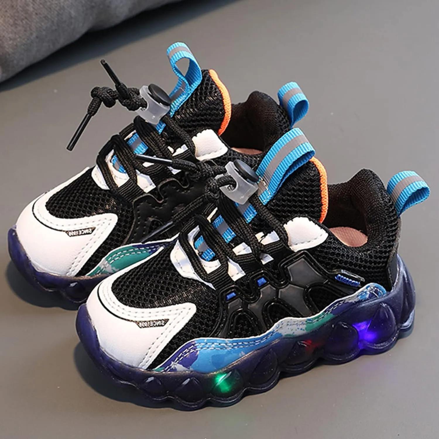Fashion Light On LED Baby Shoes Casual Children Shoes Boy Sport Shoes Soft Sole Kids Sport Shoes Size 3