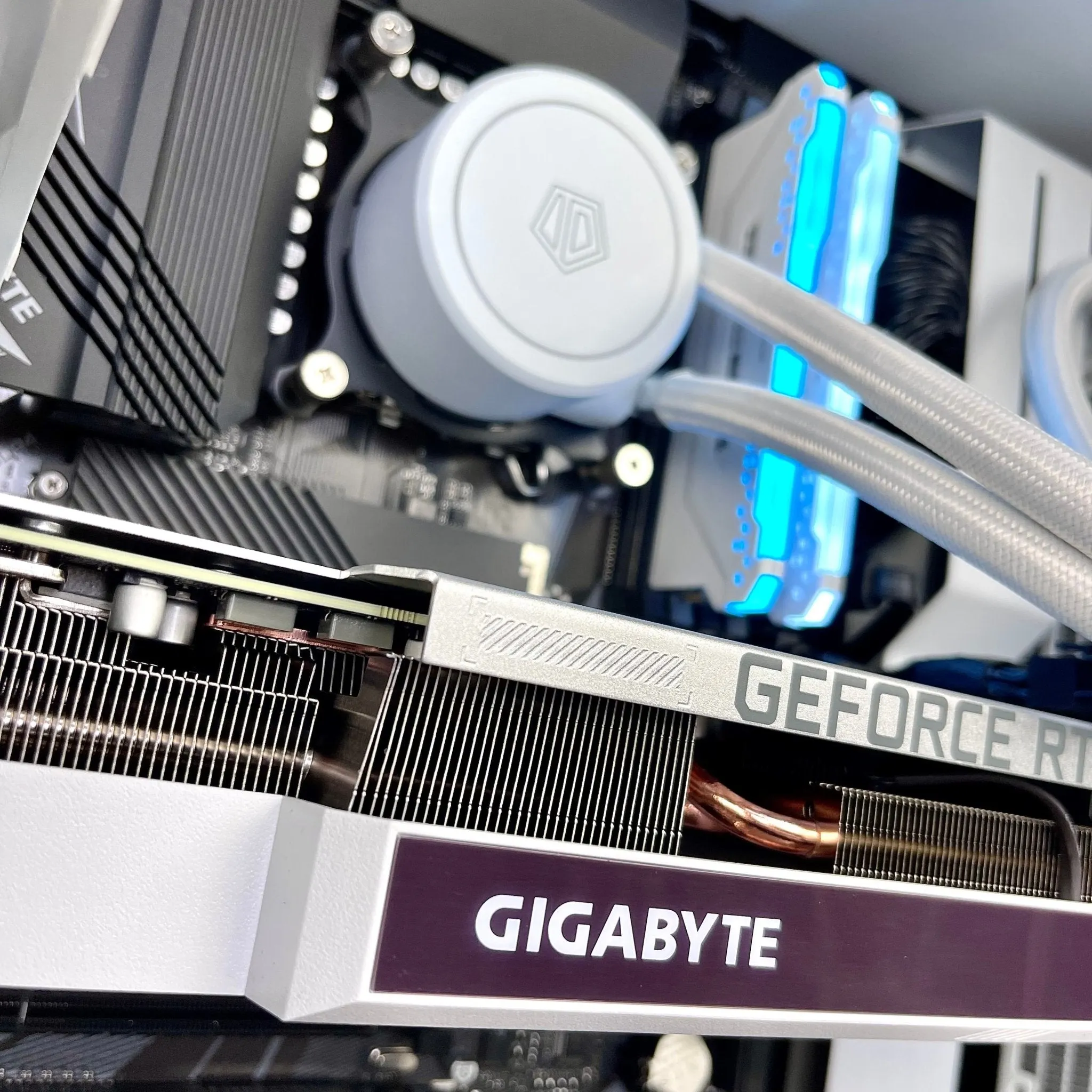 IGaming Core i5 14600KF | RTX 4060-4070 Ti | H510 Flow