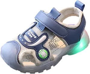 Kids Home Shoes Fashion Light On LED Baby Shoes Casual Children Shoes Girls Sandals Soft Sole Kids Beach Shoes
