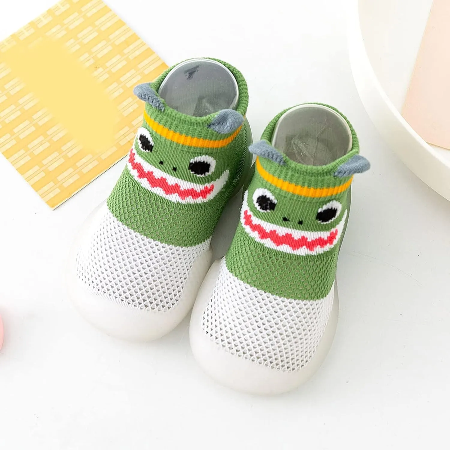 Summer and Autumn Infant Toddler Shoes Cute Deer Rabbit Pattern Children Mesh Breathable Floor Boys Infant Shoes