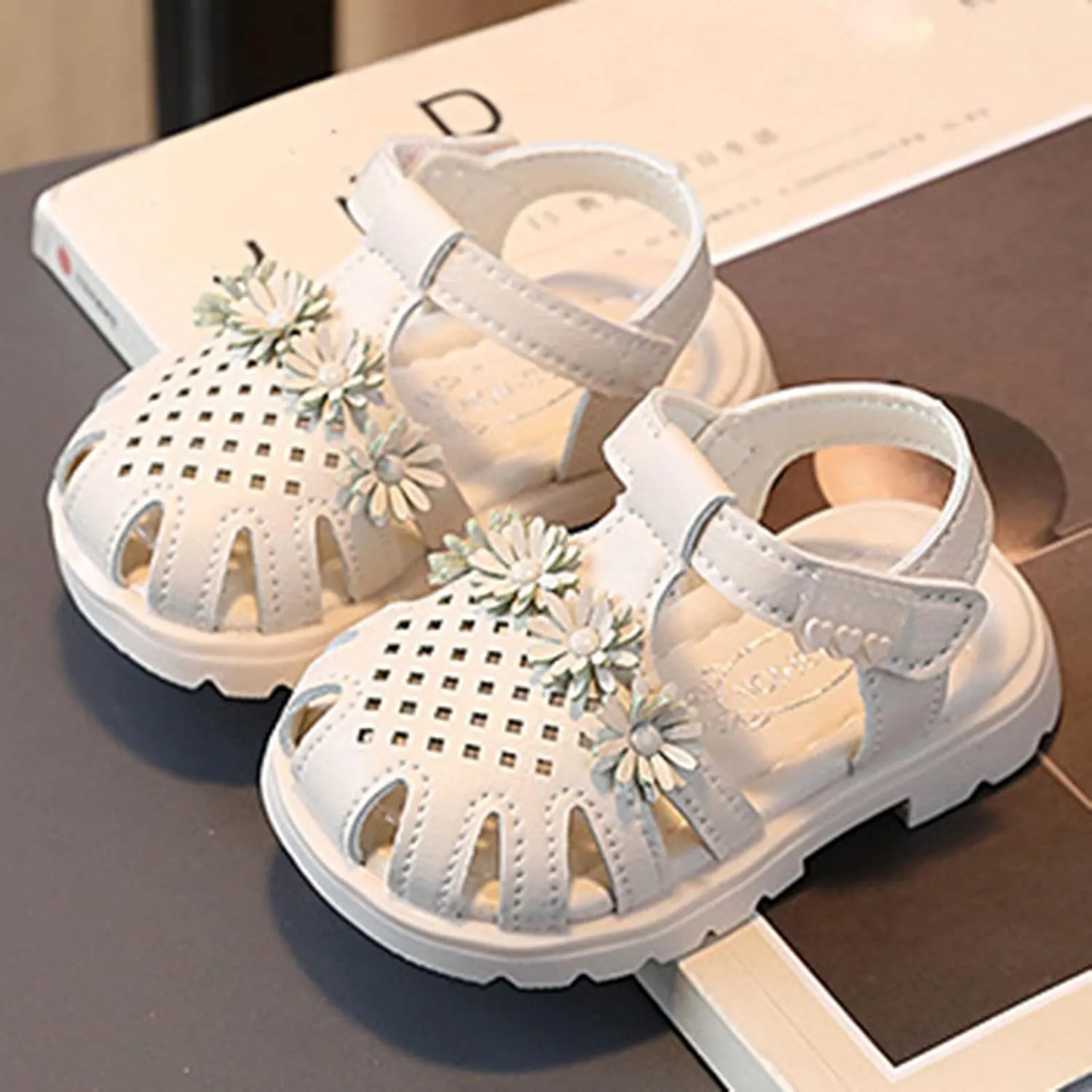 Toddler Girls Rubber Sandals Baby Soft Sole Princess Flat Shoes Girl Low Heel Flower Casual Dress Shoes