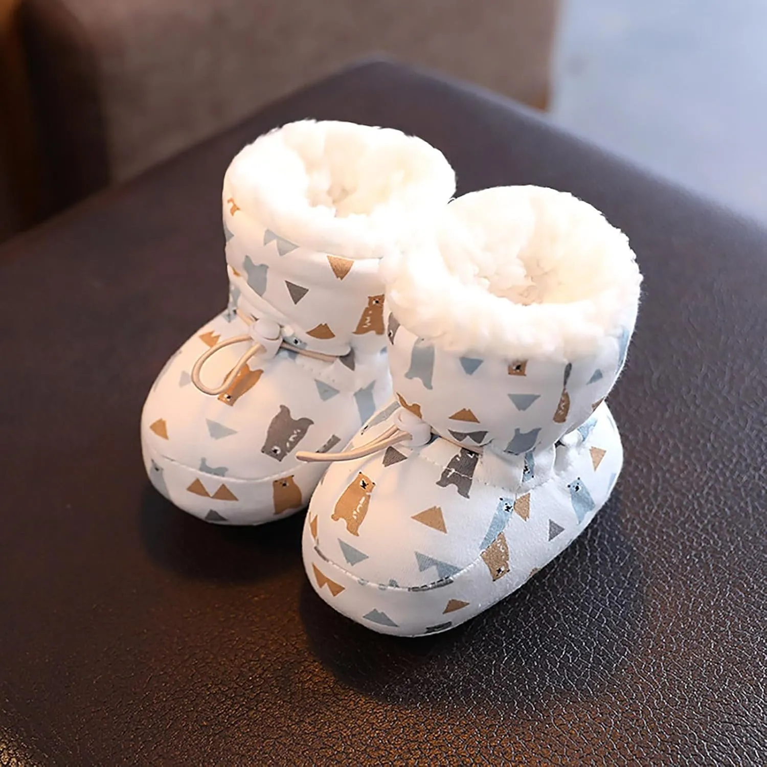 Warm Furry Baby Boots 2024 Newborn Cozy Fleece Furry Fuzzy Booties Winter Anti Slip Soft Sole Cute Snow Shoes