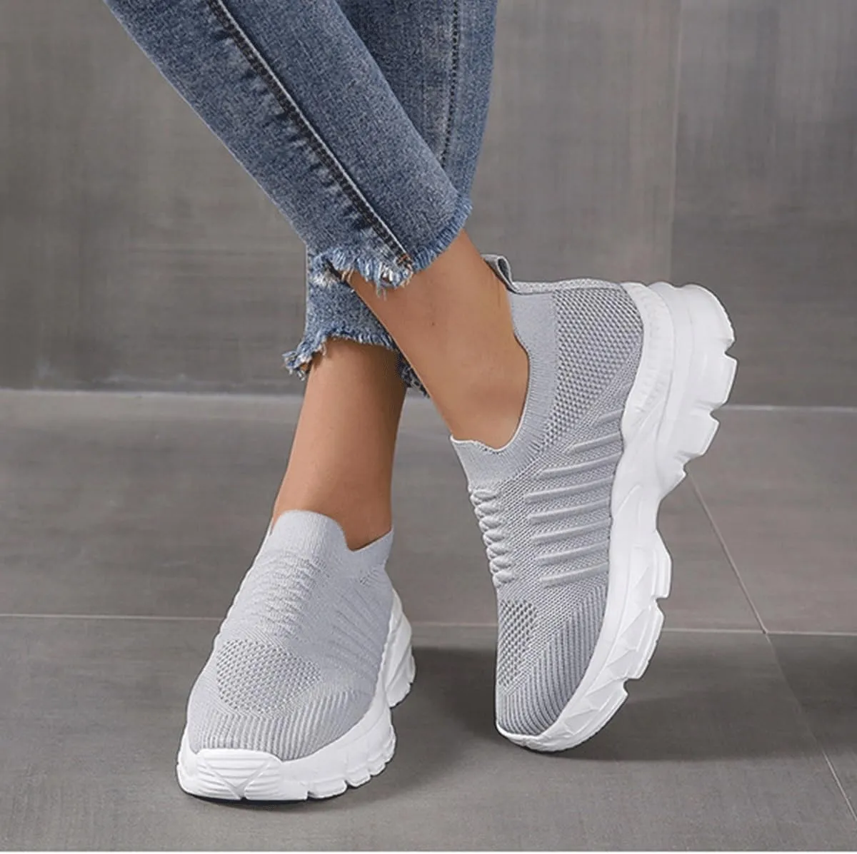 Women's Sneakers Knitted Mesh Breathable Walking Shoes Slip On Running Shoes Non-Slip Sneakers Athletic Fashion Tennis Sneakers Mesh Workout Outdoor Leisure Sports Shoes